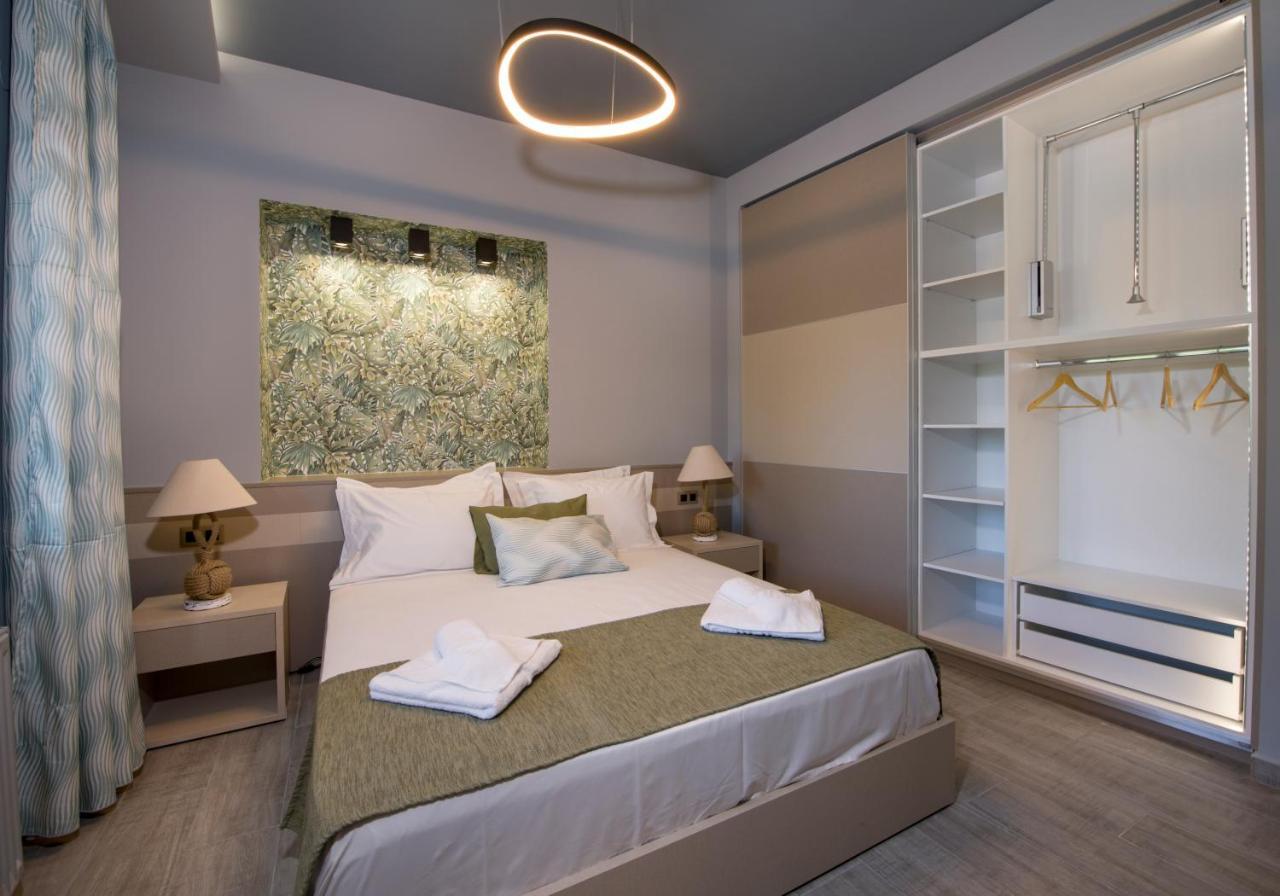 Rena'S Luxury Apartment With Free Private Parking Hriszí Aktí Haniá Kültér fotó